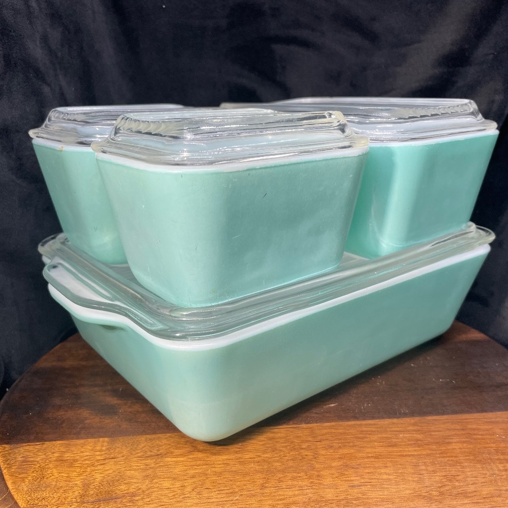 Vintage Pyrex Turquoise Refrigerator Dish Set w/Lids